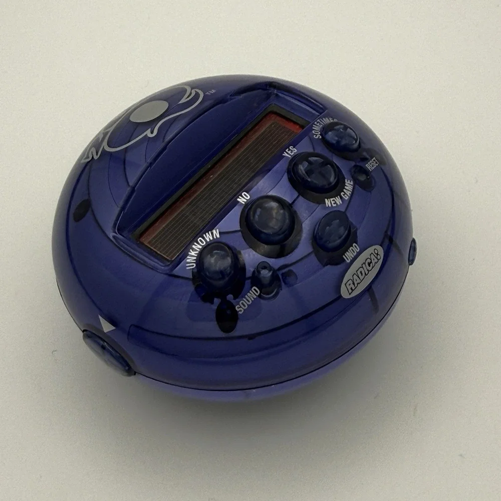 20Q - 20 Questions Electronic Hand Held Game Purple 2009 Radica Tested Works